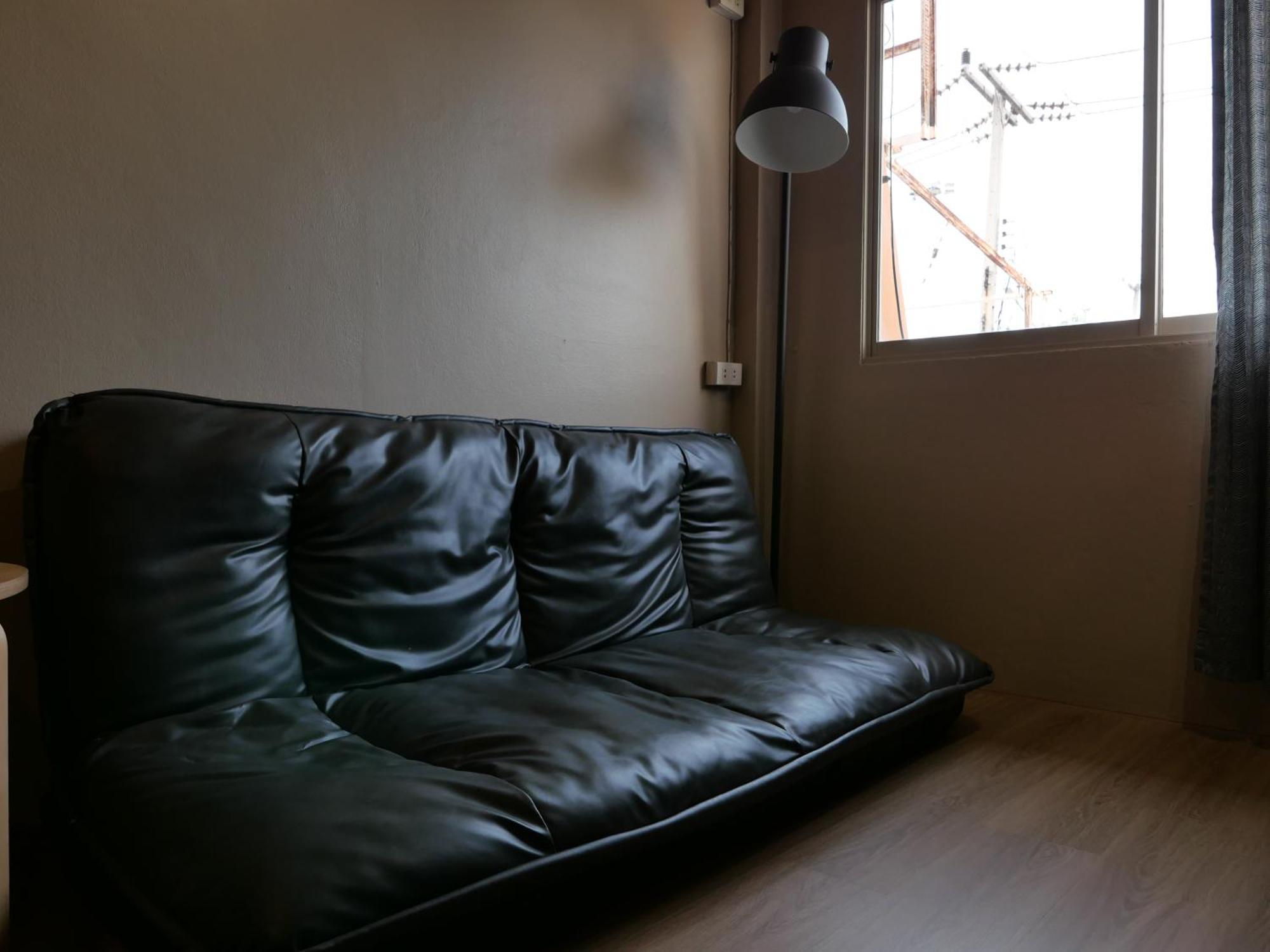 Films House Hostel Bangsaen Esterno foto